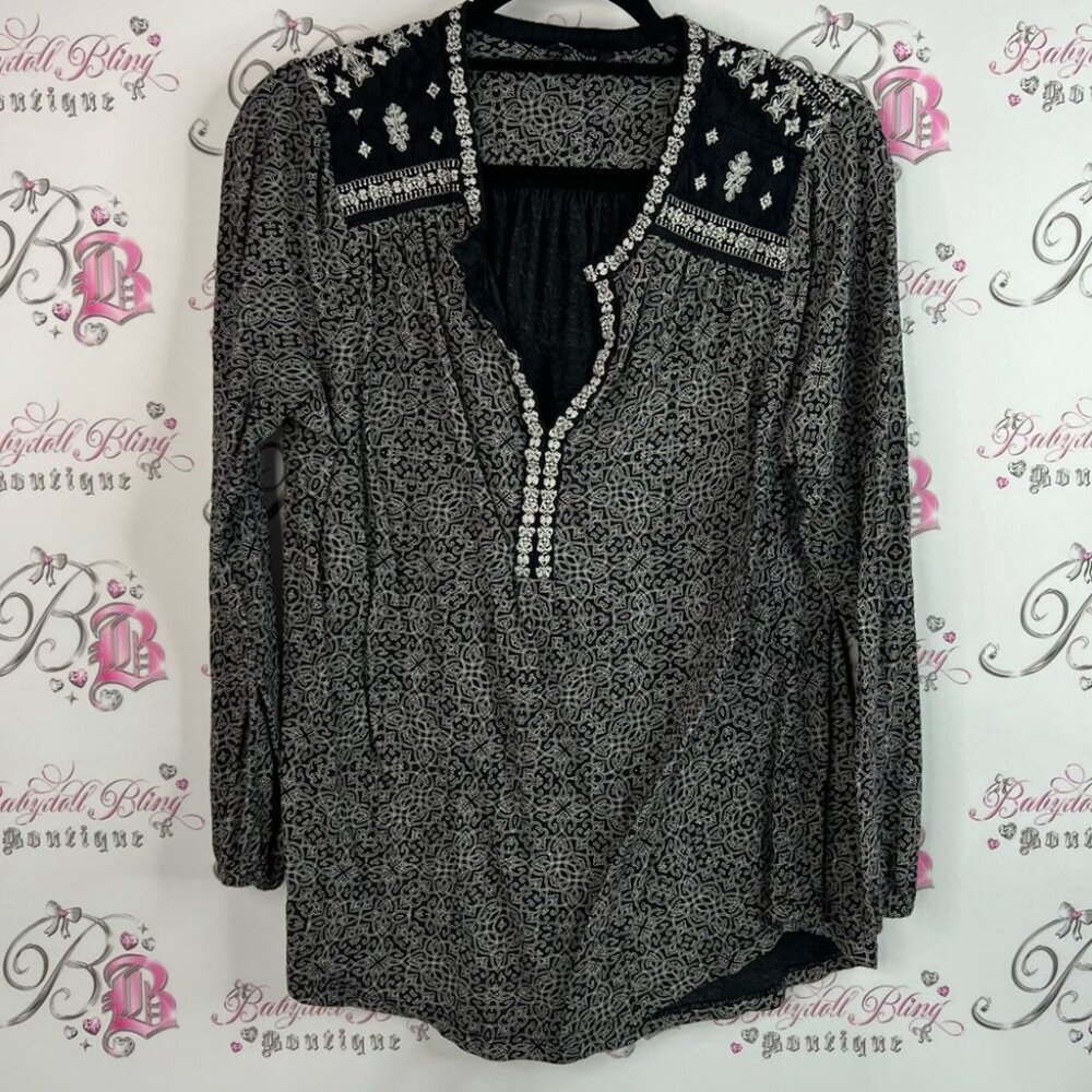 Lucky Brand blouse long sleeve embroidered Black and White Embellished Blouse